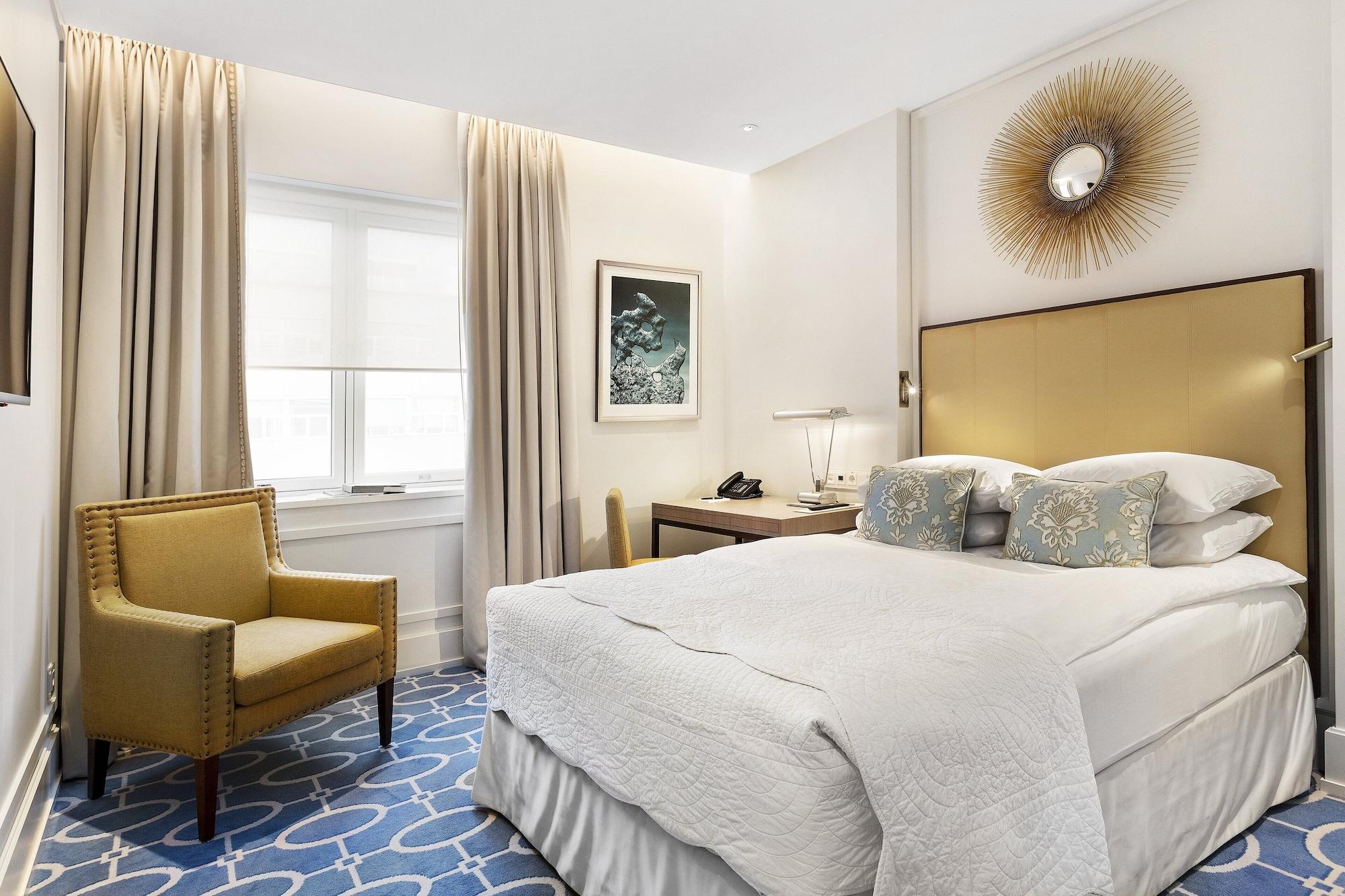 Continental Hotel 5*